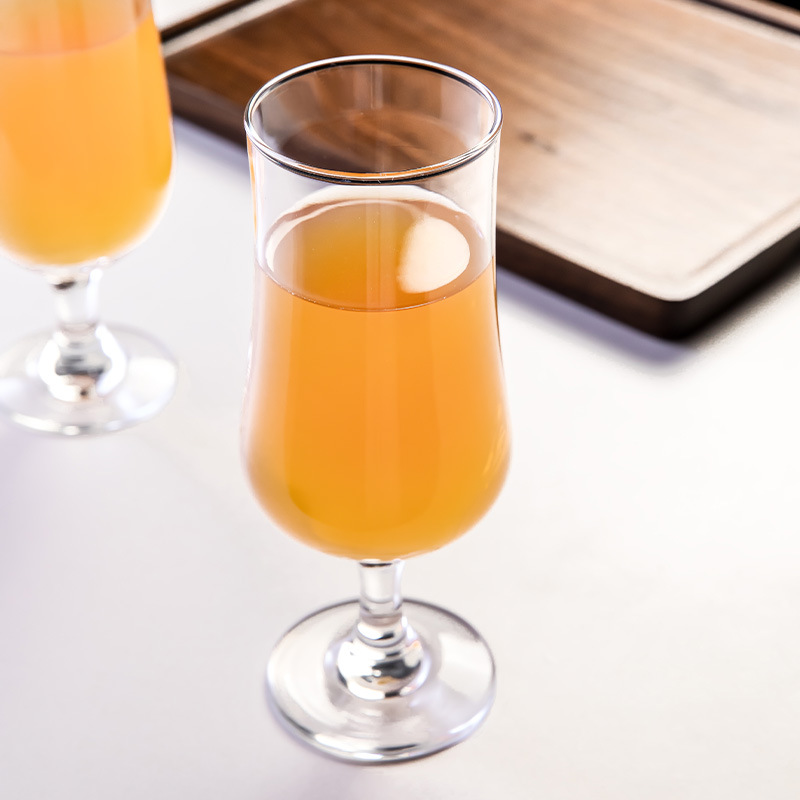 Gruby kieliszek na sok z wysok – Wine Beer Foot recenzja i cena